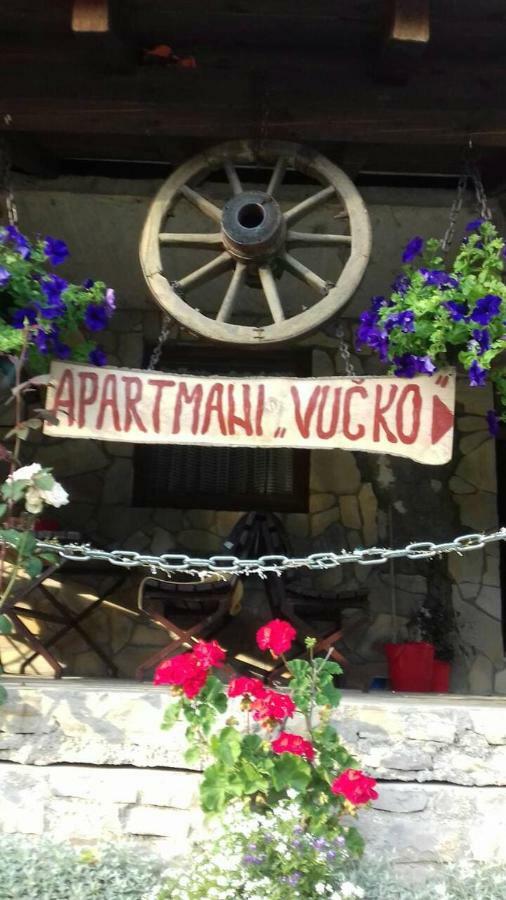 Apartments Vucko Vlasic Exterior foto